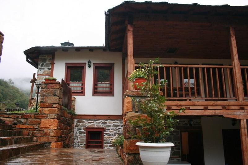 Гостевой дом Complex Kosovo Houses Kosovo-31
